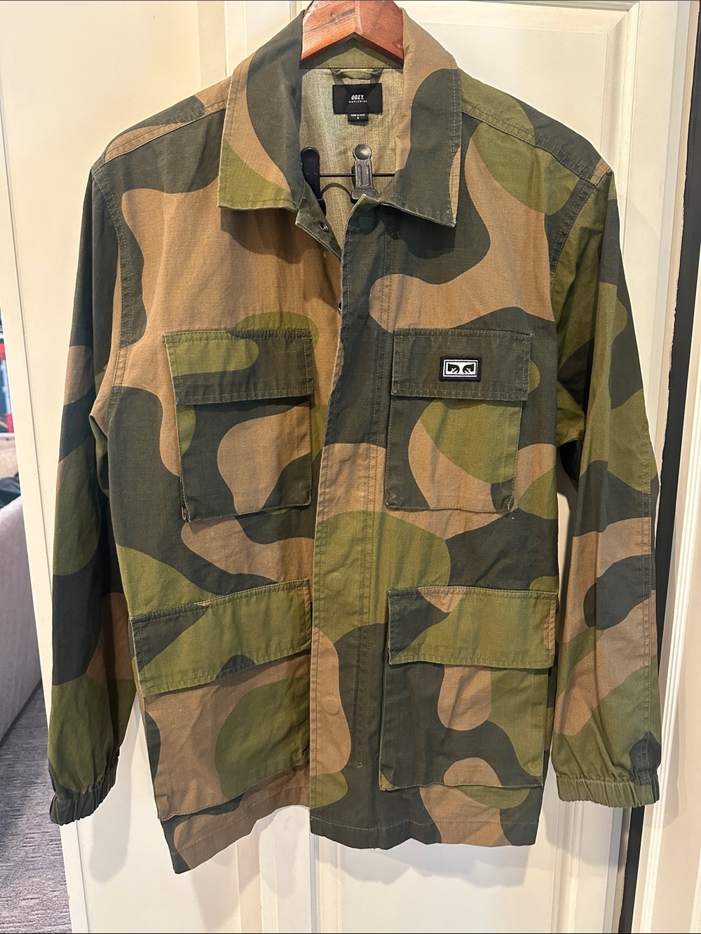 Obey "Rise up" BDU Men's Camouflage Field Jacket in Green and Brown
